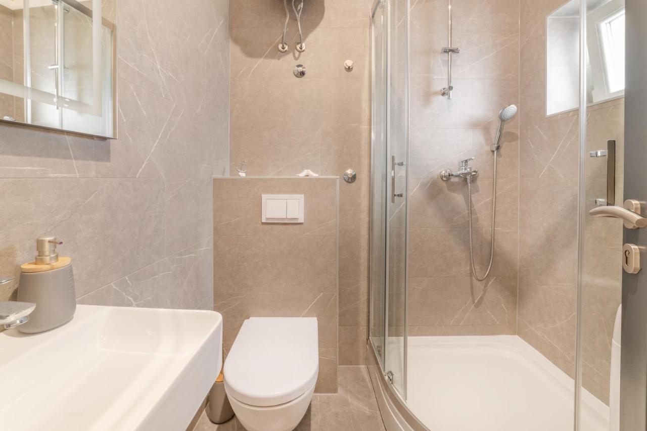 Modesty Apartment Split Luaran gambar